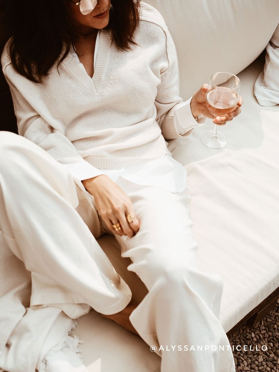 The Looker Layered V-Neck Brochuwalkers